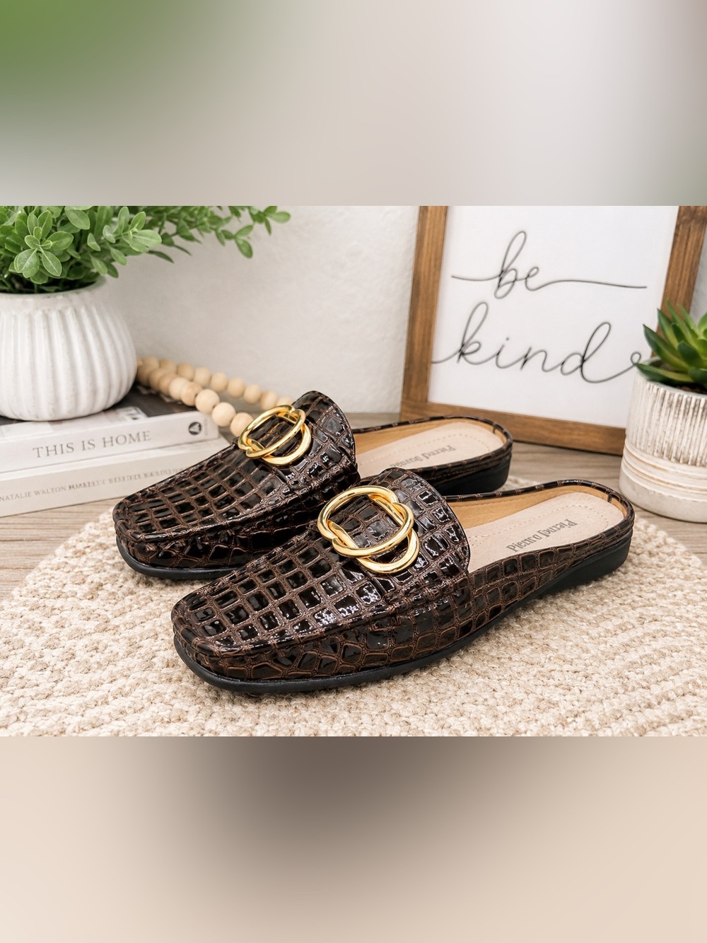 Pierre Dumas Womens Brown Croc Embossed Mule Loafers Gold Bit Slip On Size 7